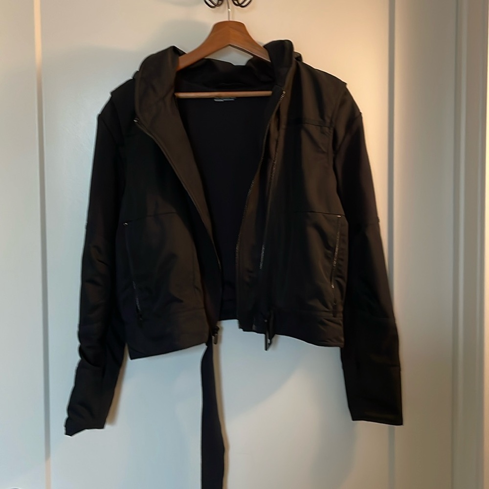 Under armour bomber jacket, cropped XS